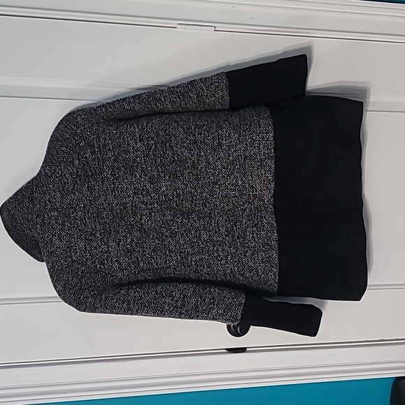 Coat - Picture 4 of 4